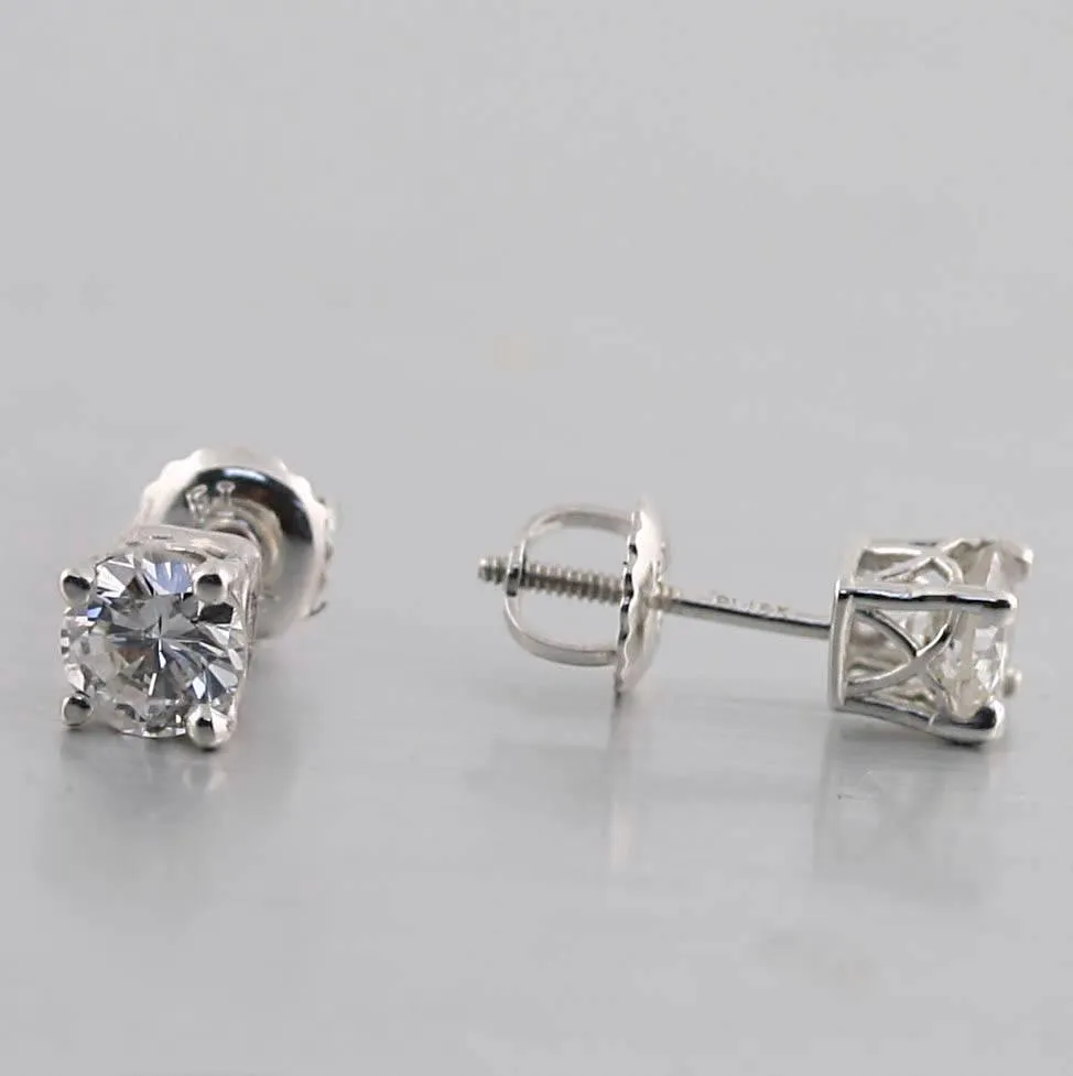 1 carat Round Cut Diamond Stud Earrings