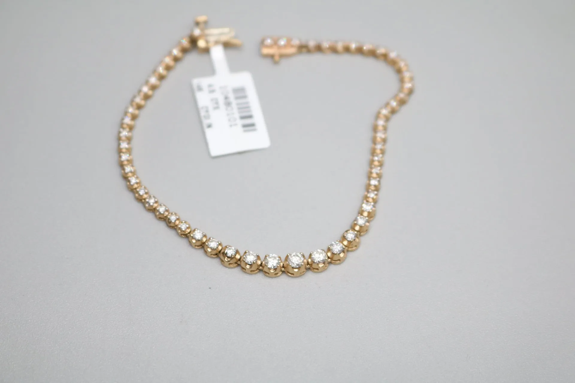 14K Yellow Gold Diamond Tennis Bracelet (7 Inches) (Local Pick-up only)