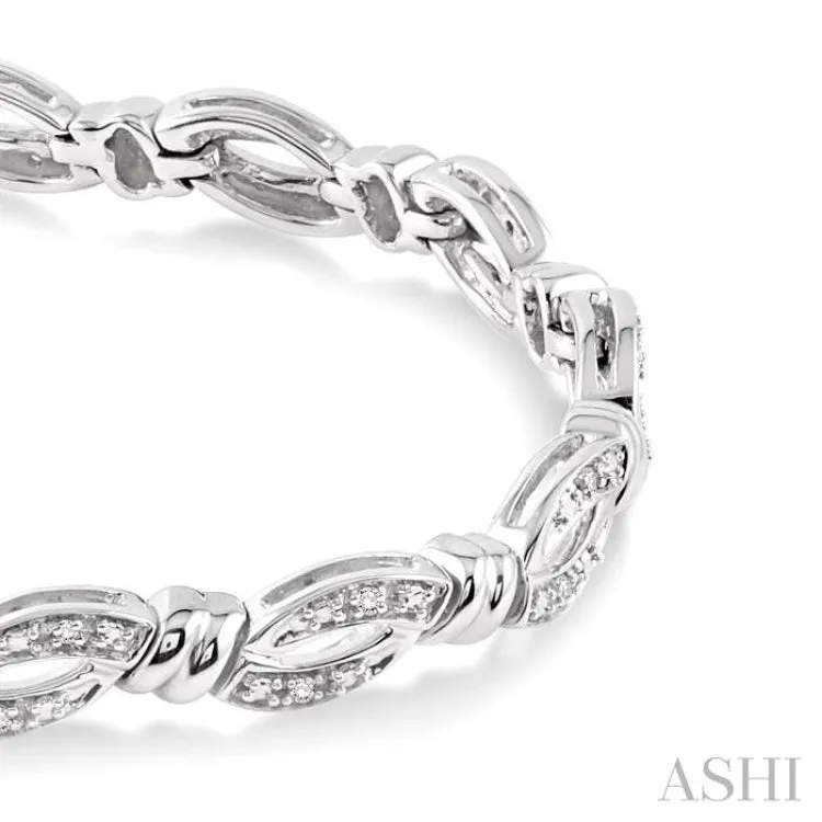 1/6 Ctw Knot Shape Single Cut Diamond Bracelet in Sterling Silver