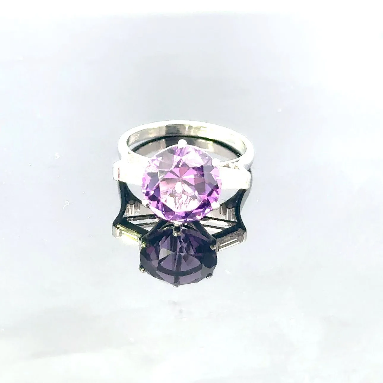 18ct white gold 3 stone Amethyst & Diamond ring