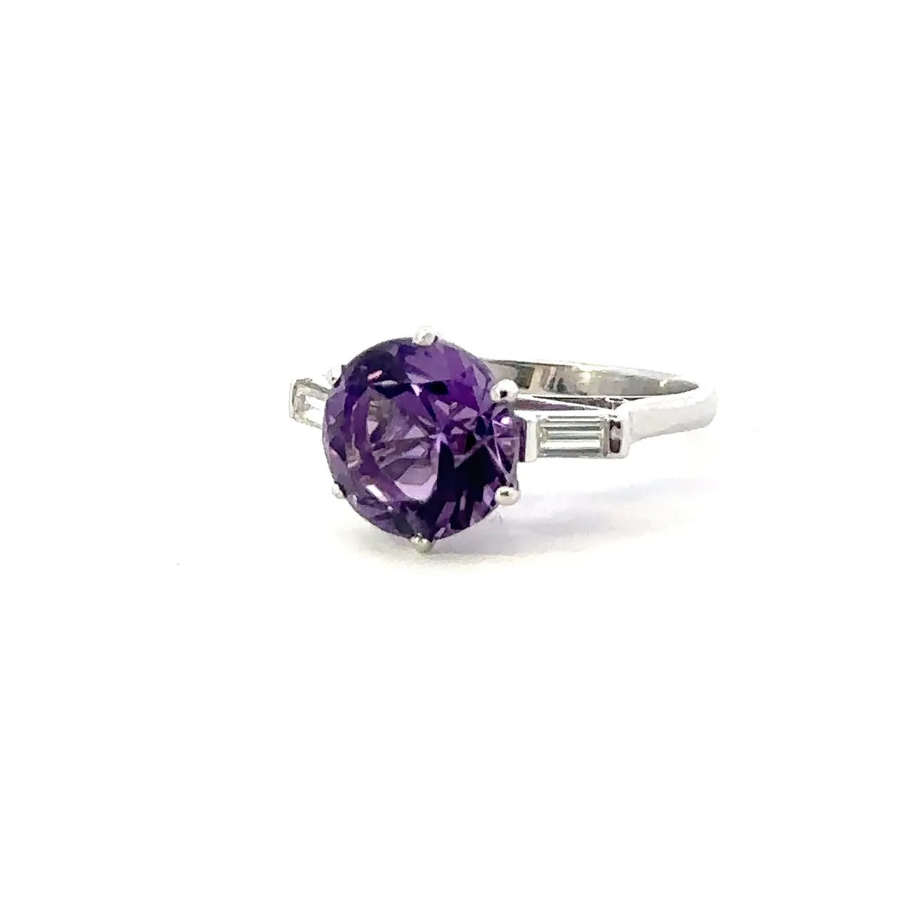 18ct white gold 3 stone Amethyst & Diamond ring