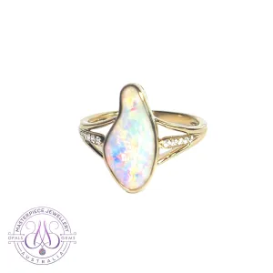 18kt Yellow gold 1.1ct freeform Opal and diamond ring