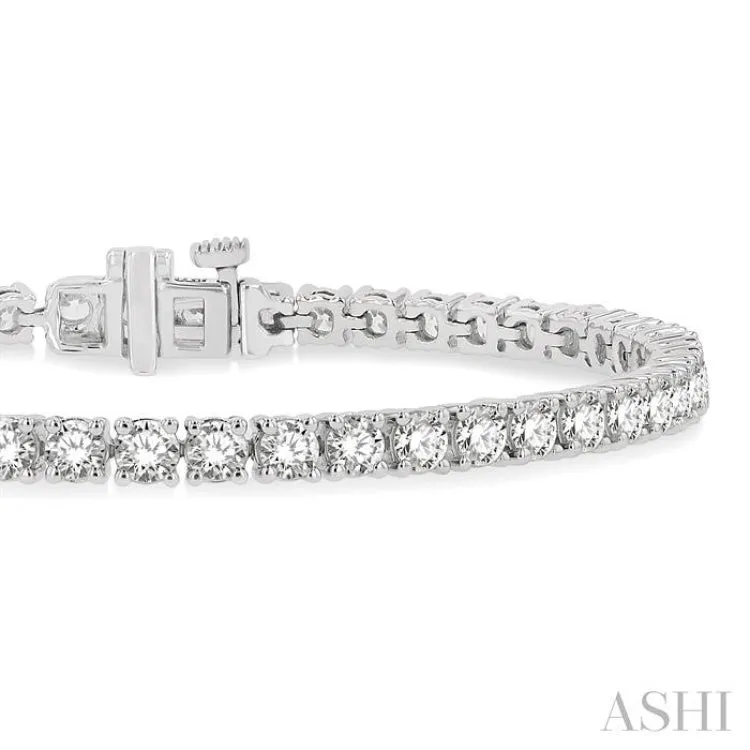 7 Ctw Round Cut Diamond Tennis Bracelet in 14K White Gold