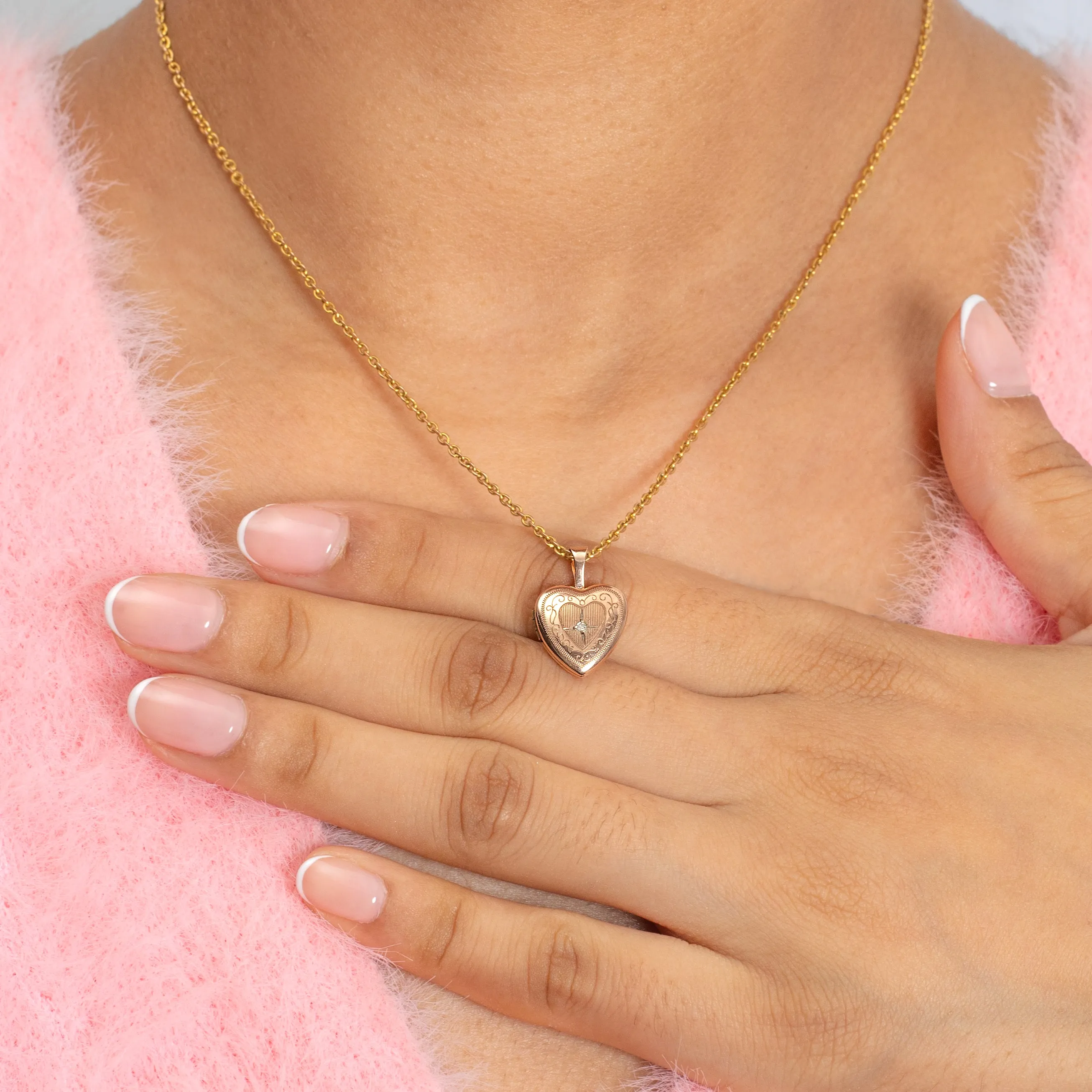 9ct Gold Diamond Heart Locket