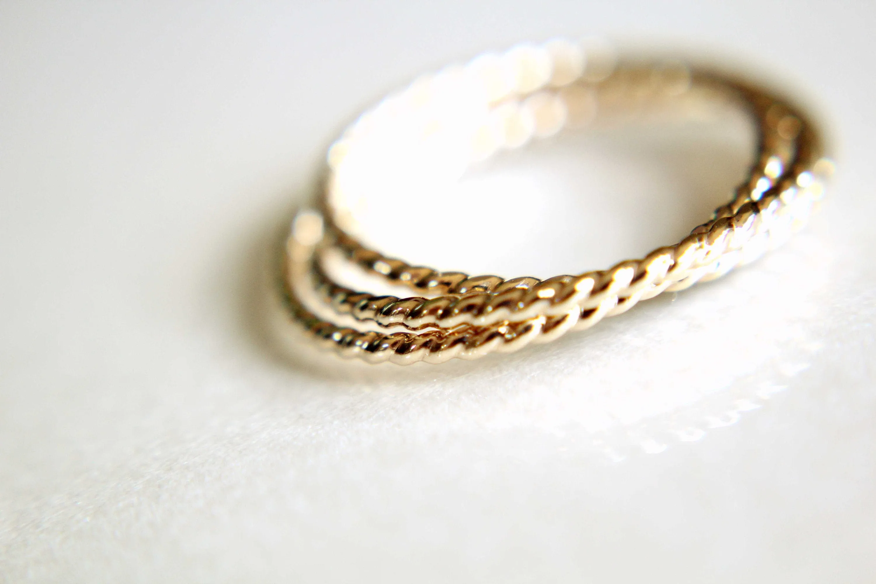 Gold Interlocking Ring,Thumb Ring,Rope Band, Gold Thumb Ring, Textured Ring, Rolling Ring,Stacking Ring, Minimalist Ring, Unique Ring, Rings