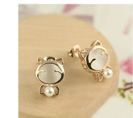 Gold Plated Cat Stud Earring