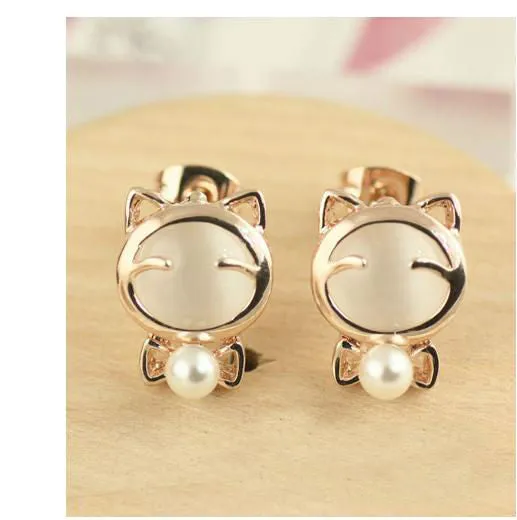 Gold Plated Cat Stud Earring