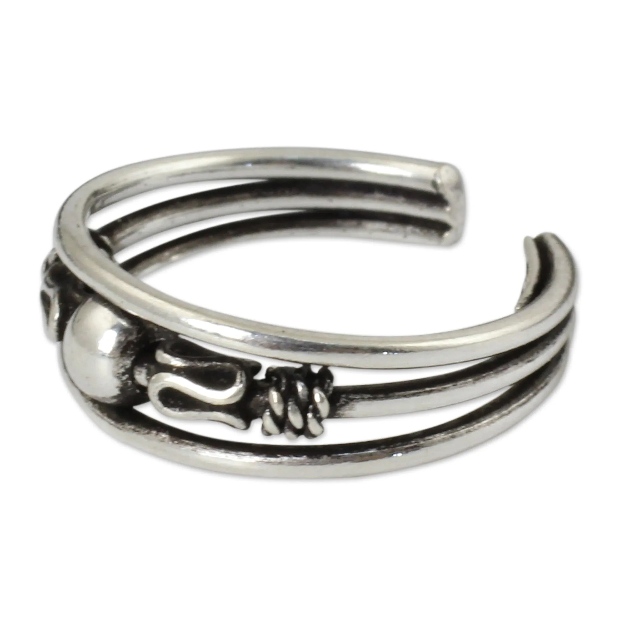 Moonwalk Toe Ring in Sterling Silver Thai Artisan Jewelry