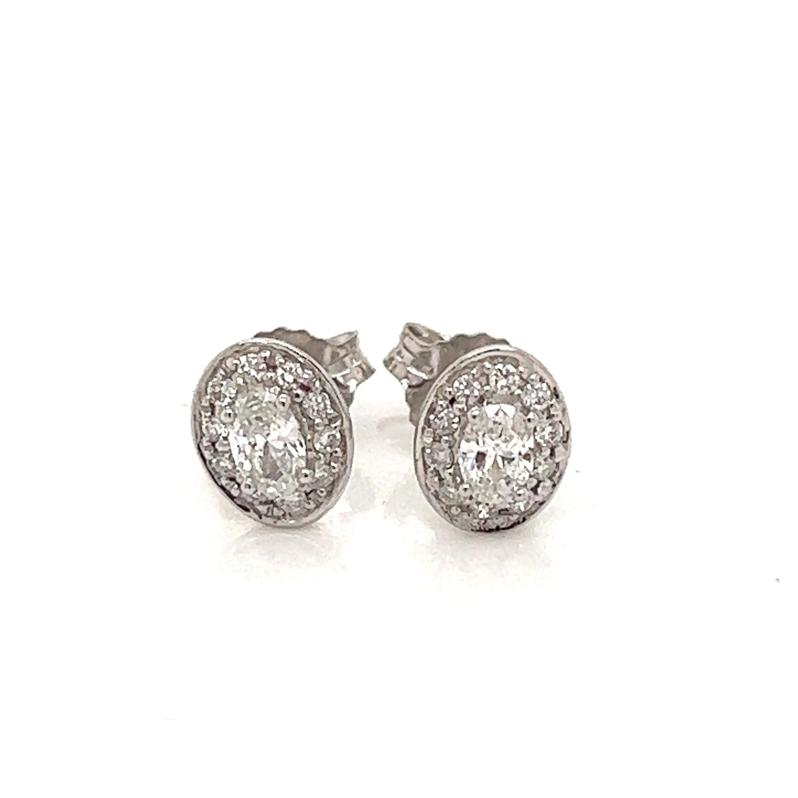 Oval Halo Diamond Earring