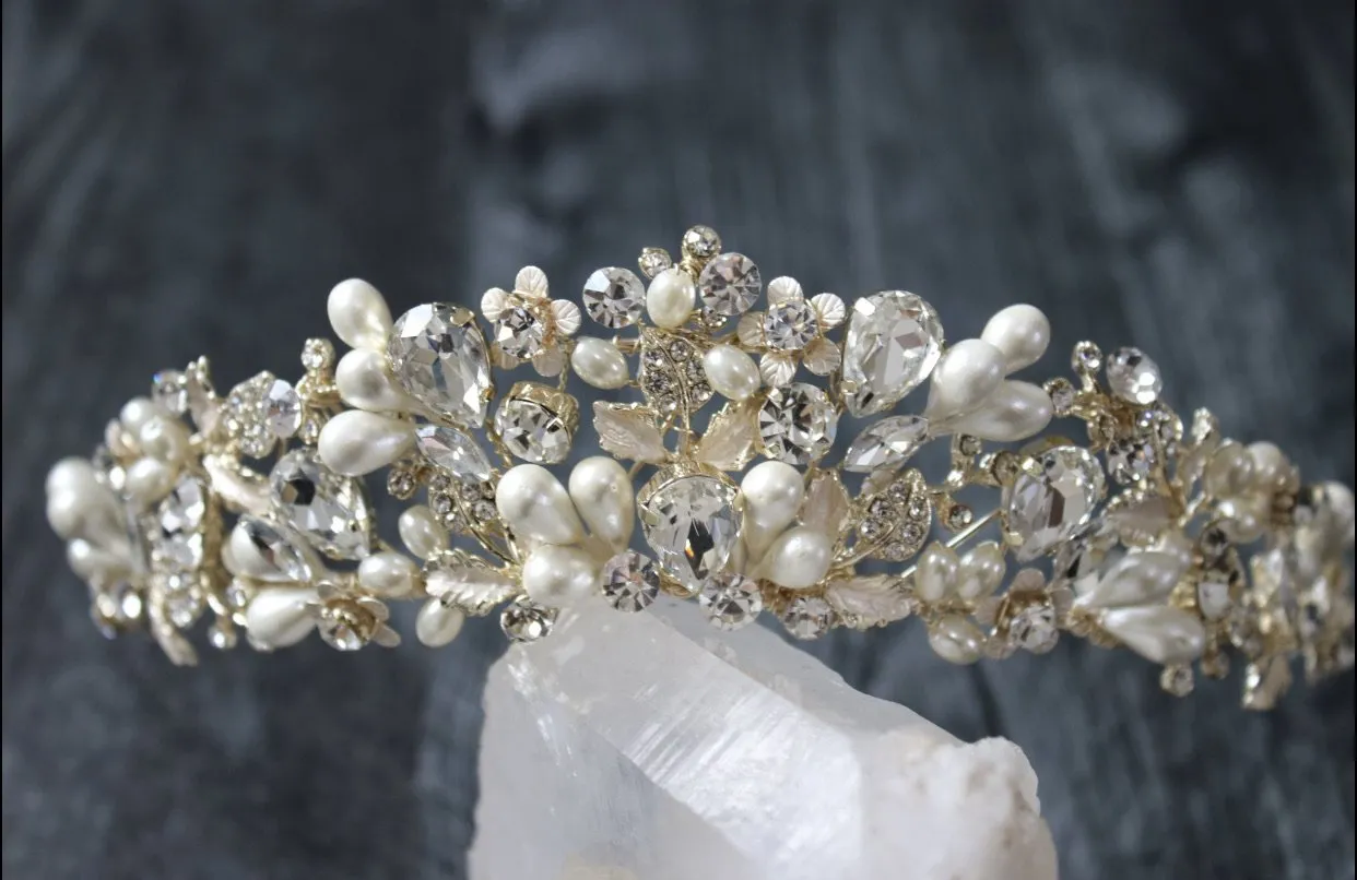 RANIER Crystal and Freshwater Freshwater Pearl Bridal Tiara