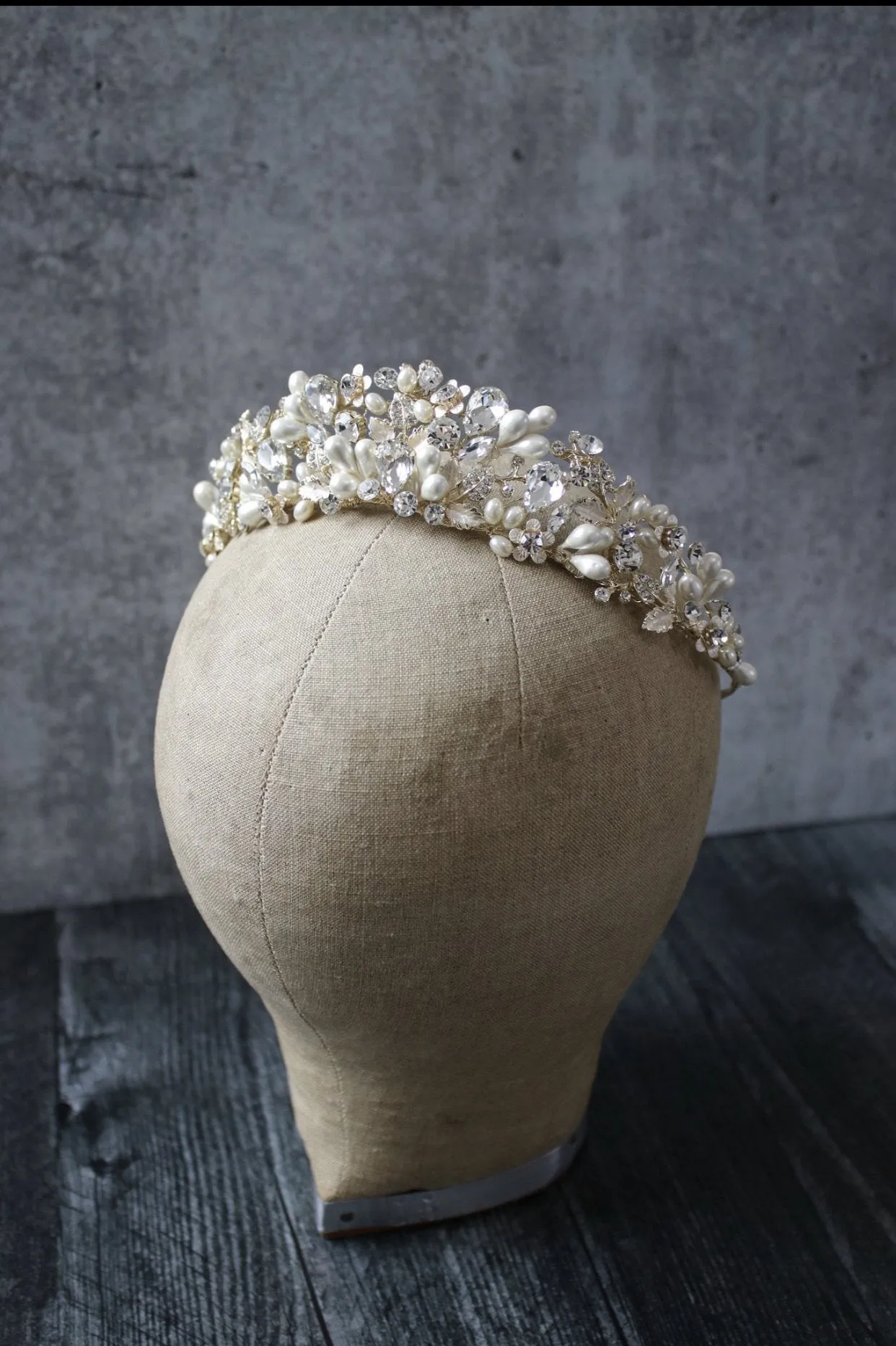 RANIER Crystal and Freshwater Freshwater Pearl Bridal Tiara