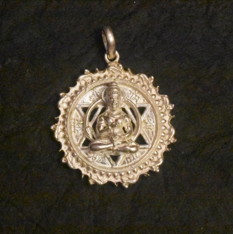 The Powerful Symbolism of the Meditating Anjaneya Swamy Silver Locket for Men