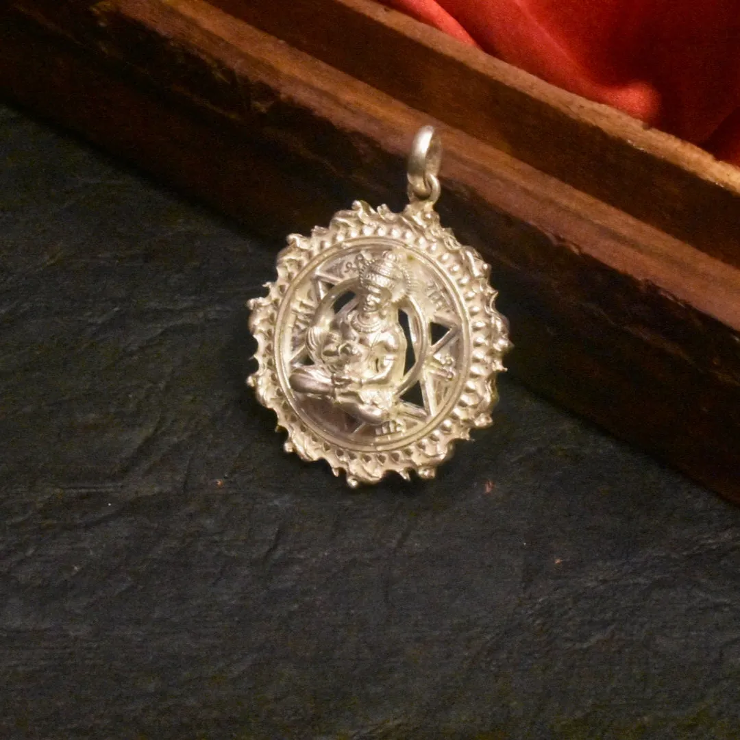 The Powerful Symbolism of the Meditating Anjaneya Swamy Silver Locket for Men