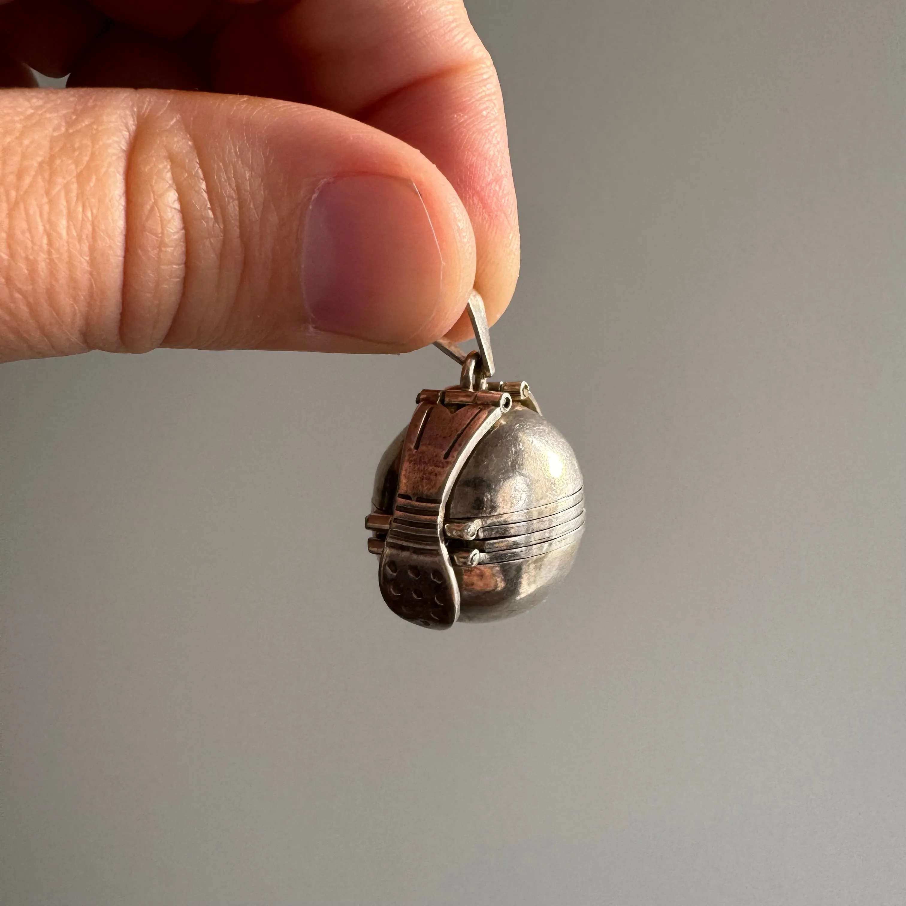 V I N T A G E // accordion memories / sterling silver accordion 4 to 6 memory locket pendant / made in Mexico