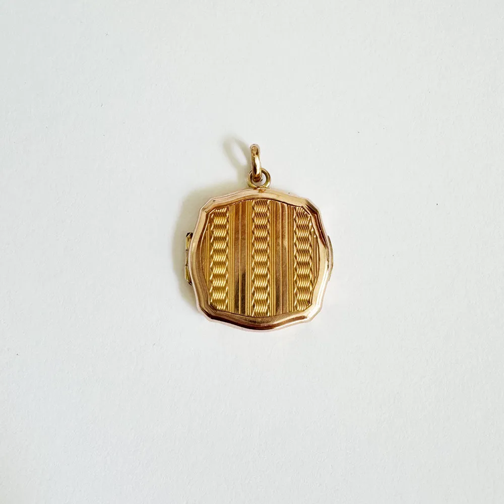 Vintage 9K Gold Ornate Locket