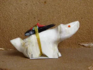 Zuni Carved Fox Fetish by Jimmy Yawakia